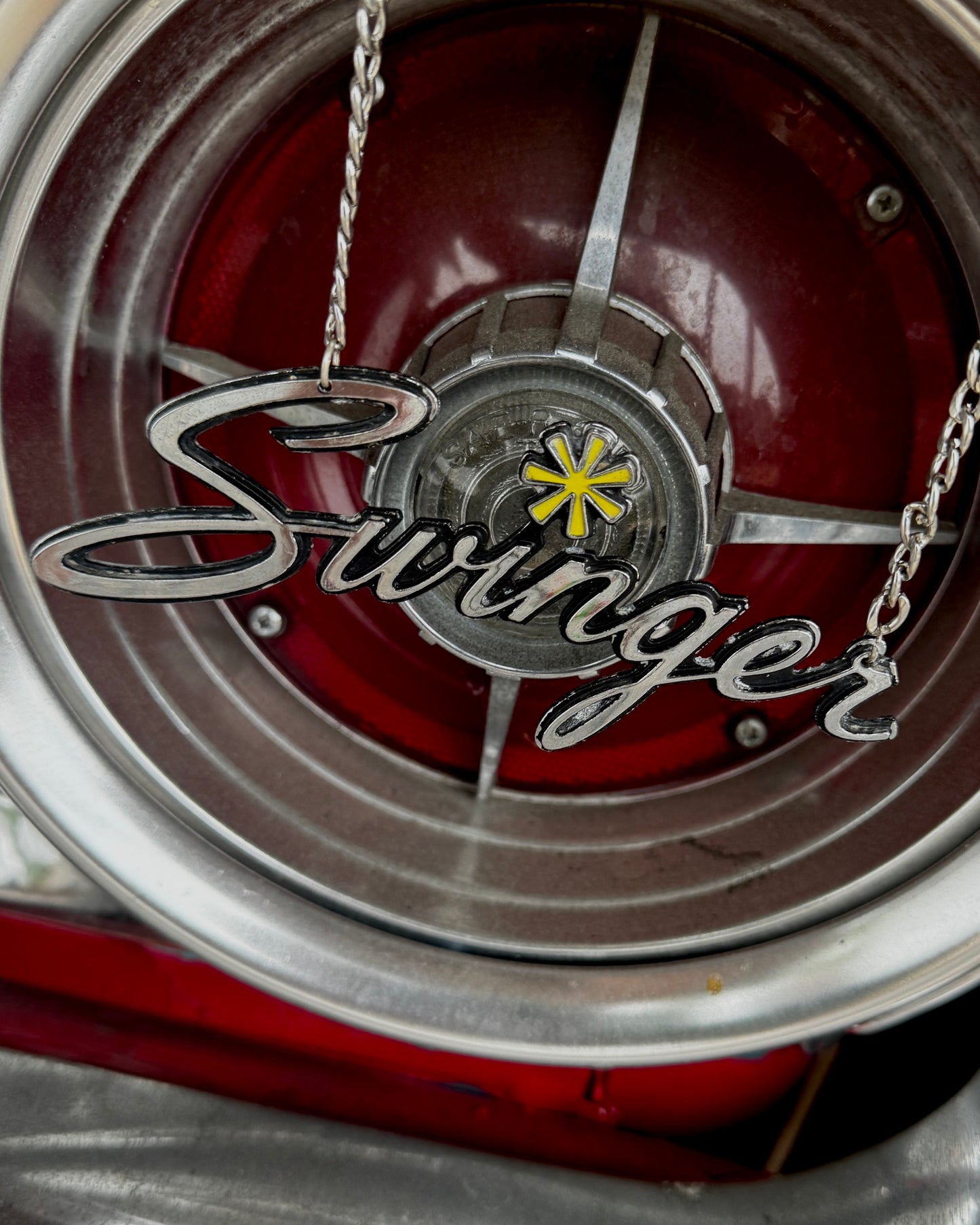Revved Up Fab Plate Necklace - Swinger